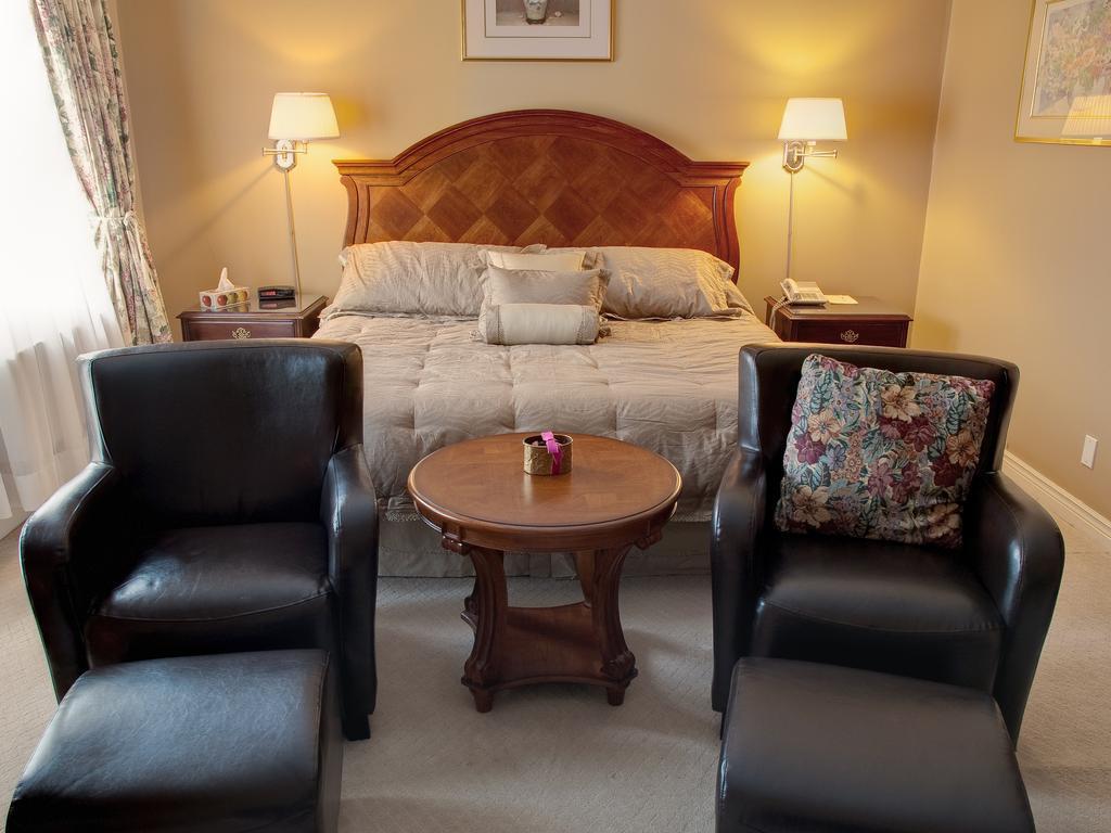 The Woodlawn Inn Cobourg Esterno foto