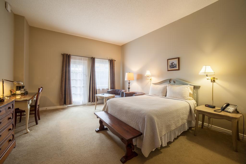 The Woodlawn Inn Cobourg Esterno foto