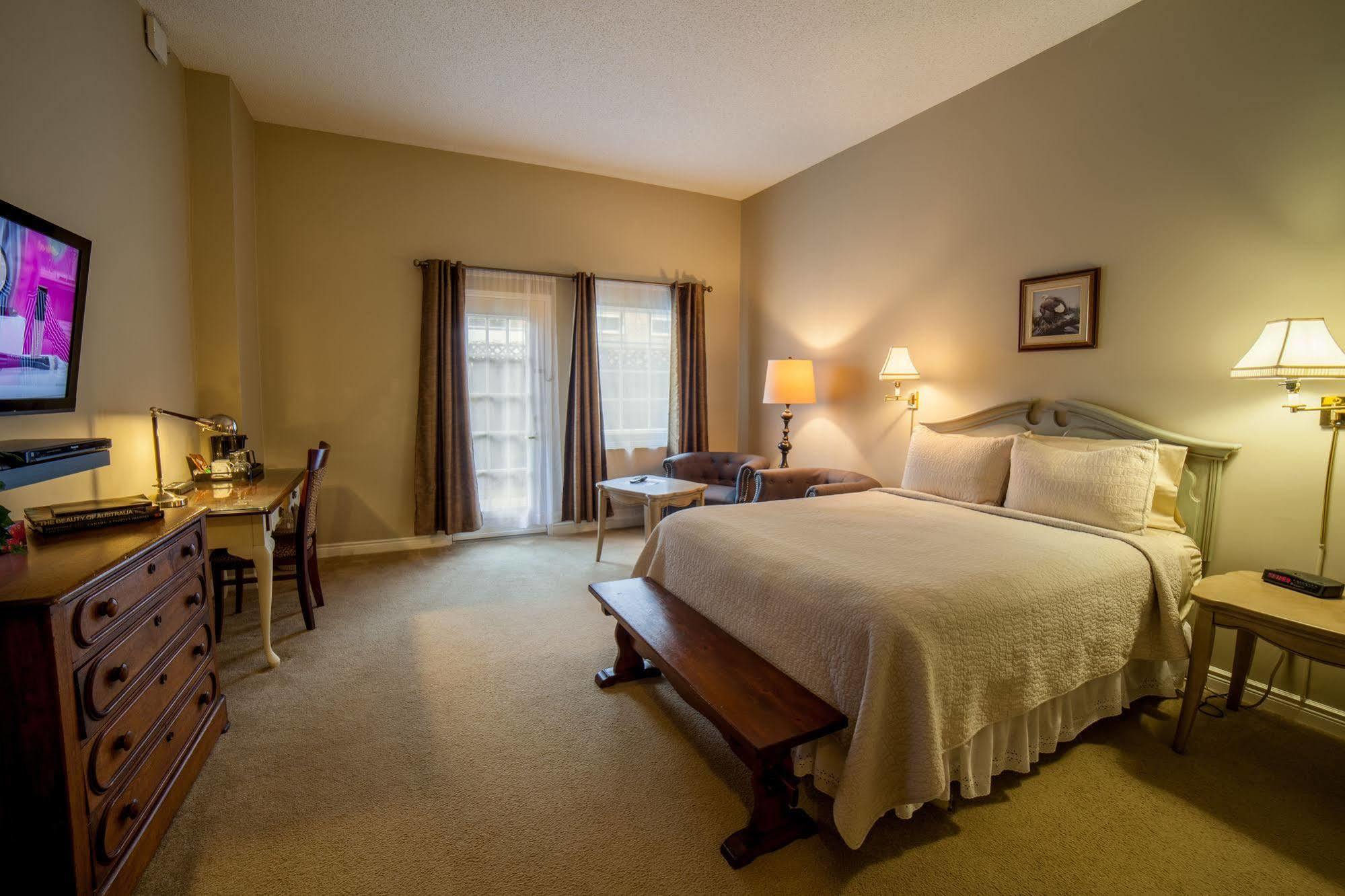 The Woodlawn Inn Cobourg Esterno foto